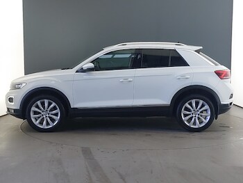 Used Volkswagen T-Roc 2018 for sale - 77881568: Photo