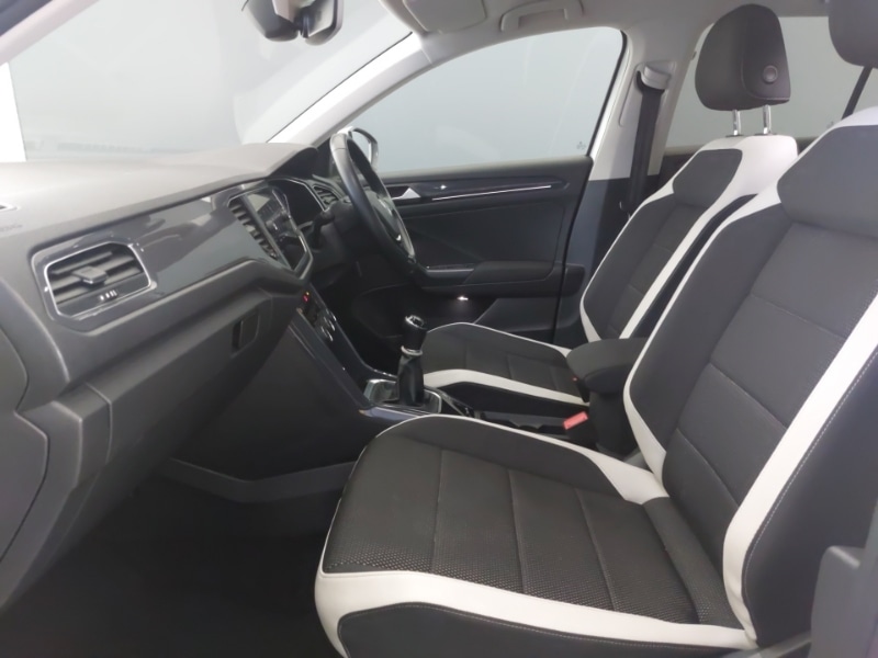 Used Volkswagen T-Roc 2018 for sale - 77881568: Photo 5