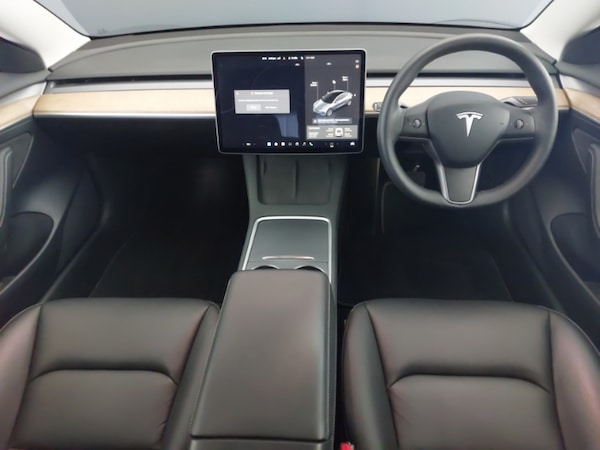 Used Tesla Model 3 2021 for sale - 76268920: Photo 2
