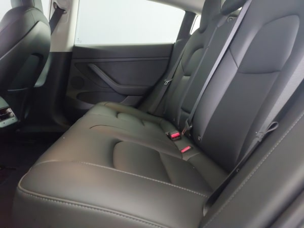 Used Tesla Model 3 2021 for sale - 76268920: Photo 6