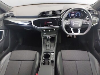Used Audi Q3 2023 for sale - 78532915: Photo