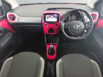 Used Toyota AYGO 2021 for sale - 76975063: Photo