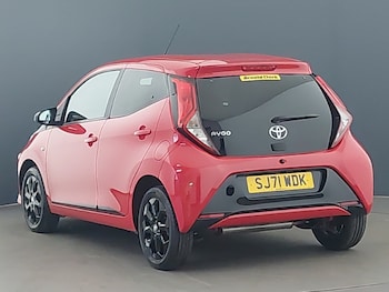 Used Toyota AYGO 2021 for sale - 76975063: Photo