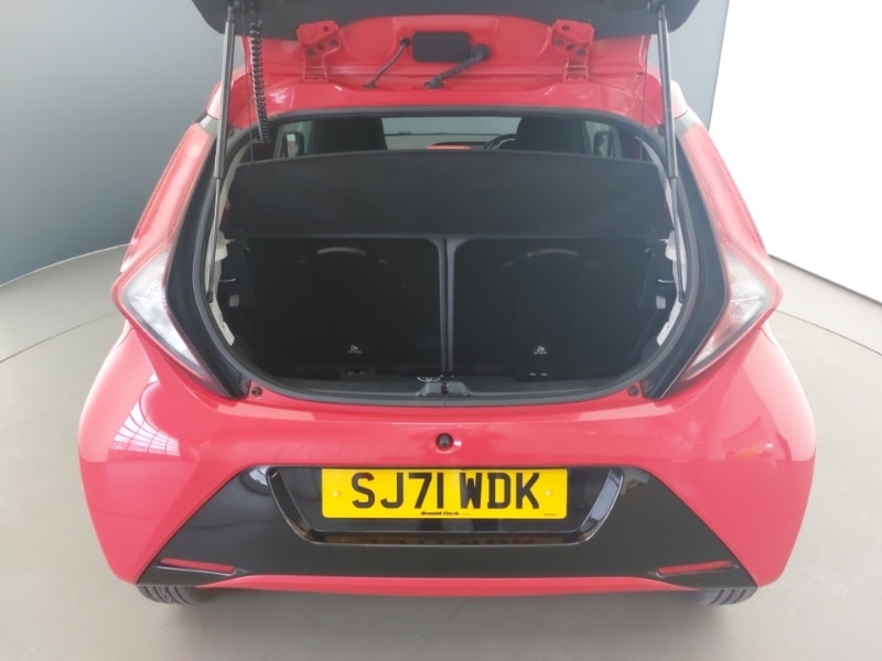 Used Toyota AYGO 2021 for sale - 76975063: Photo 8
