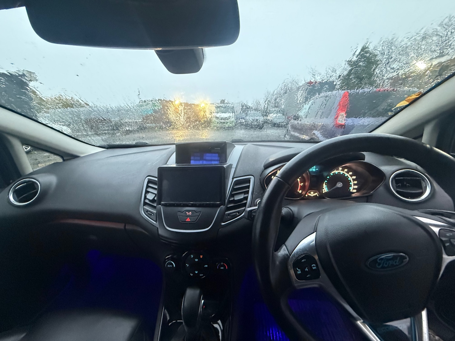 Used Ford Fiesta 2015 for sale - 76418529: Photo 6