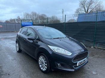 Used Ford Fiesta 2015 for sale - 77620689: Photo