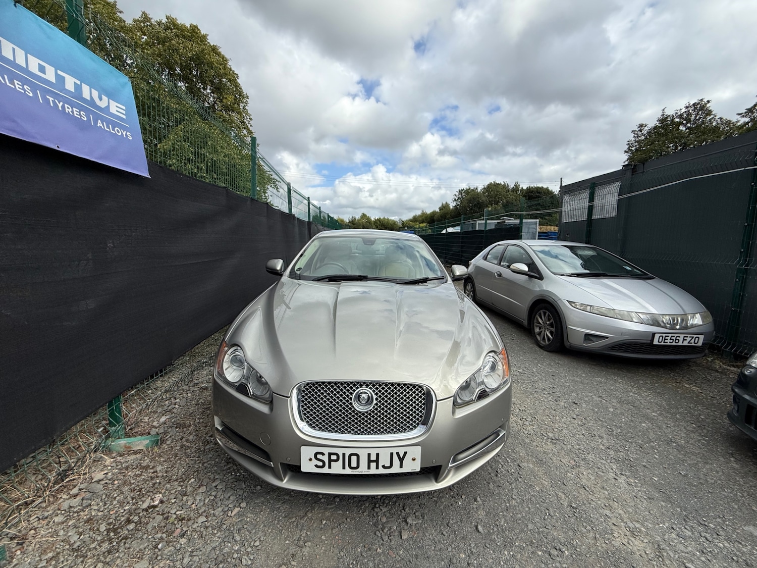 Used Jaguar XF 2010 for sale - 76375586: Photo 4