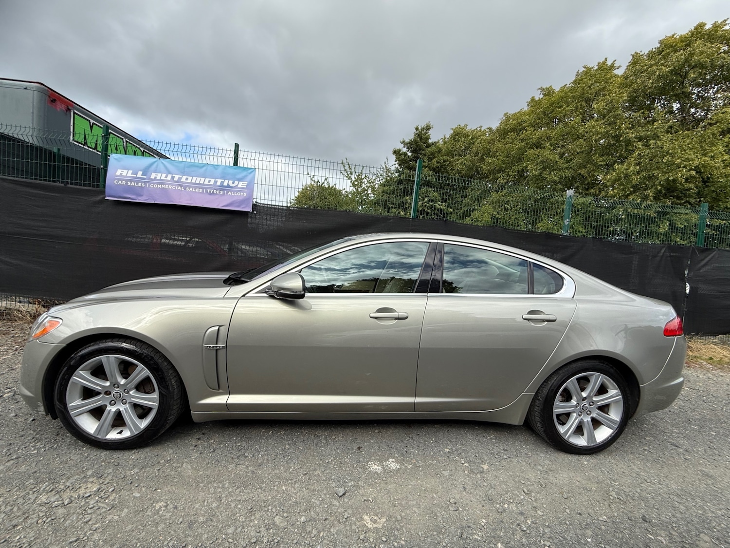 Used Jaguar XF 2010 for sale - 76375586: Photo 5