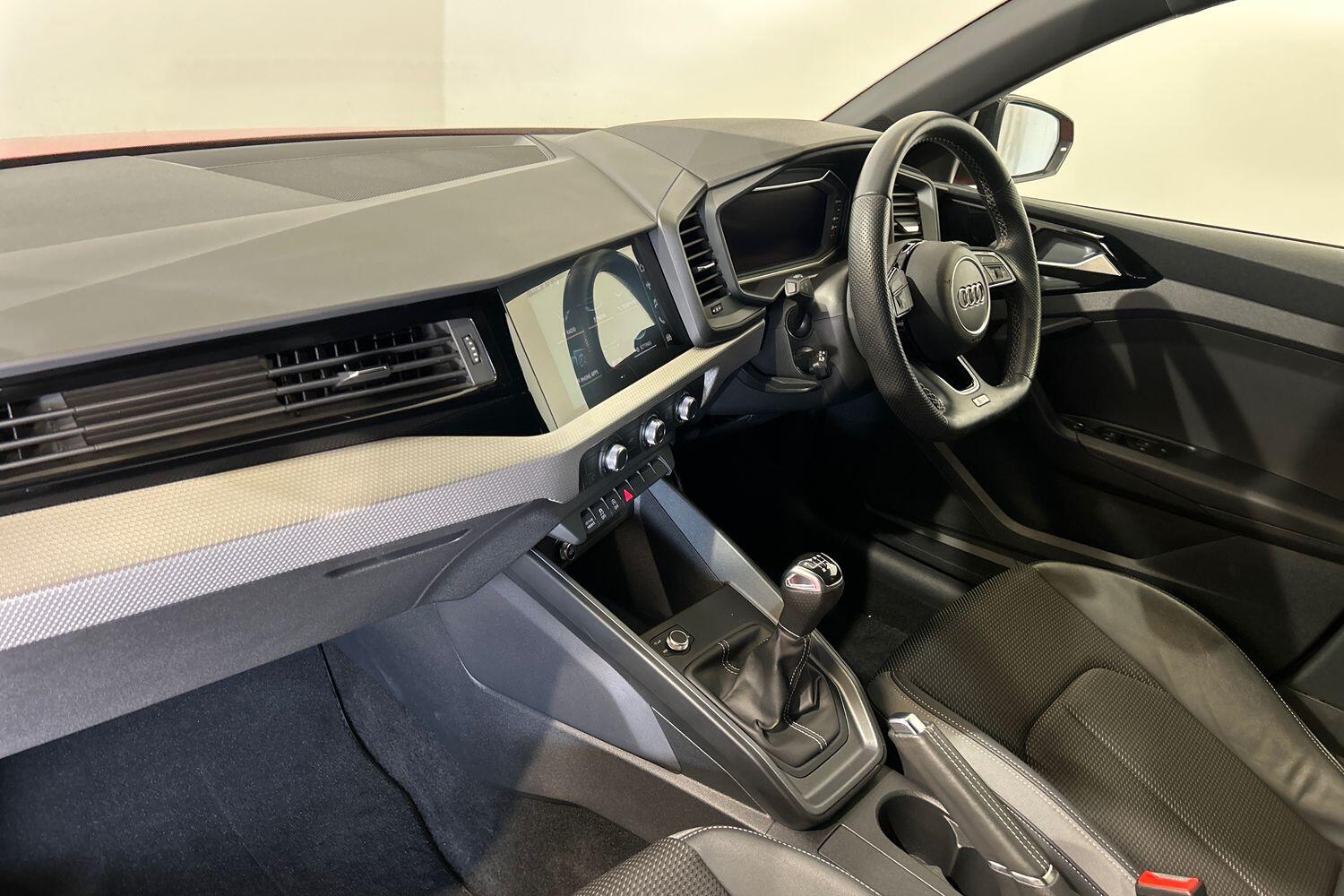 Used Audi A1 for sale - 76094333: Photo 3