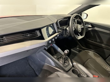 Used Audi A1 for sale - 76094333: Photo 3