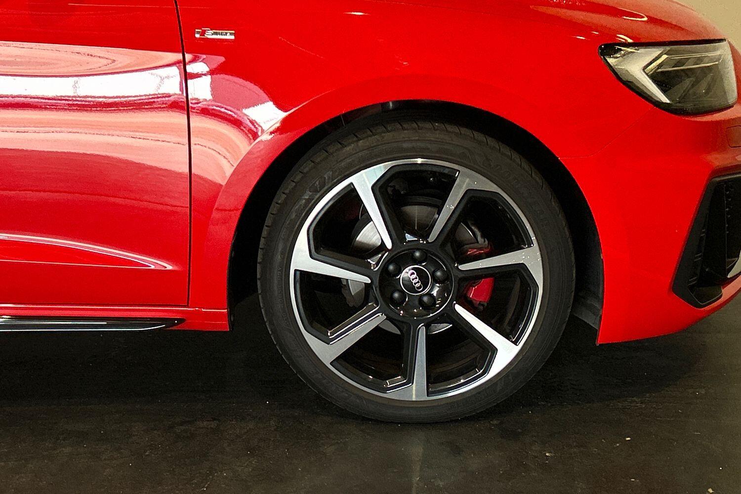 Used Audi A1 for sale - 76094333: Photo 6