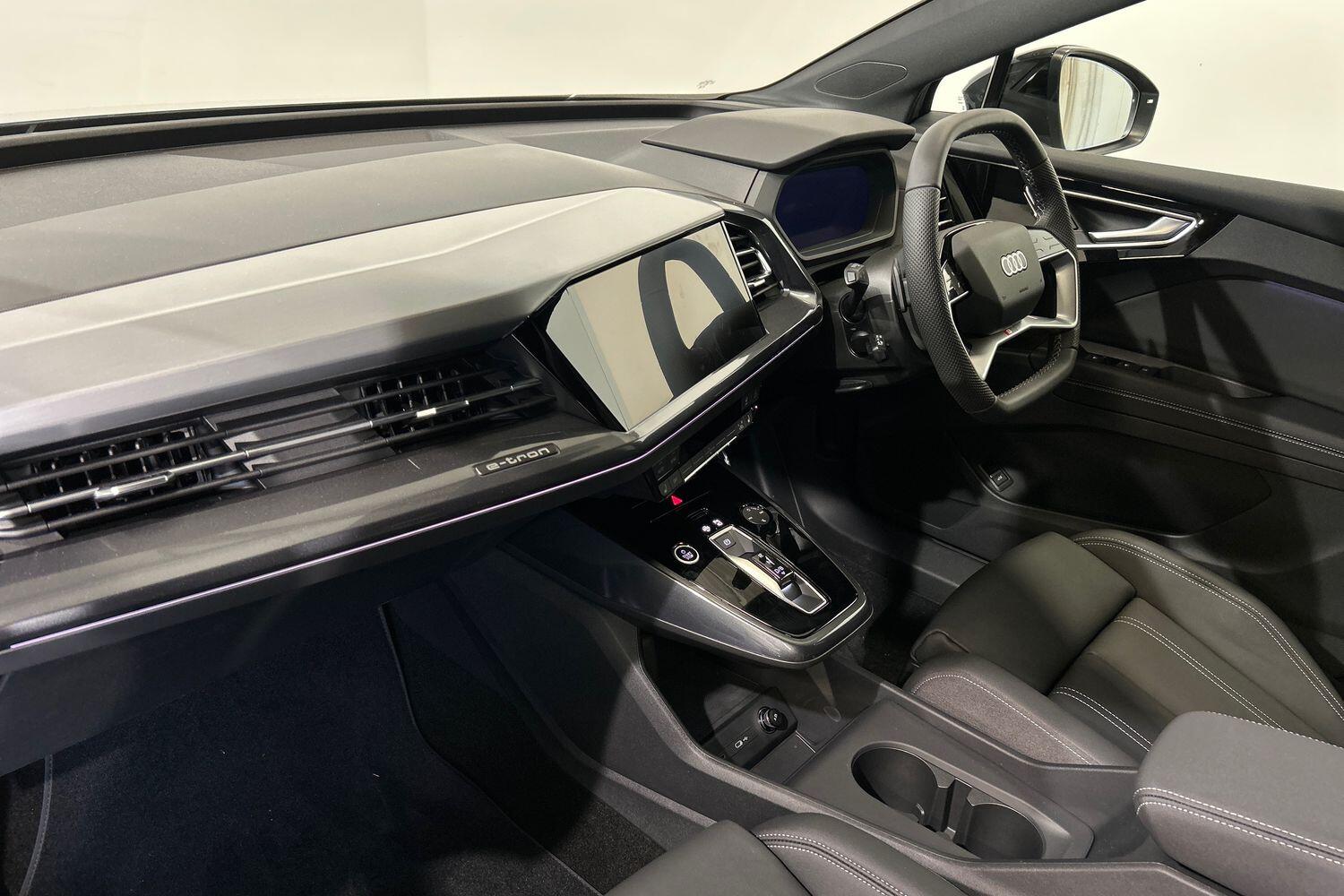 Used Audi Q4 e-tron 2025 for sale - 76072505: Photo 3