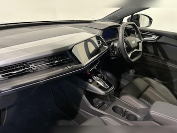 Used Audi Q4 e-tron 2025 for sale - 76072505: Photo 3