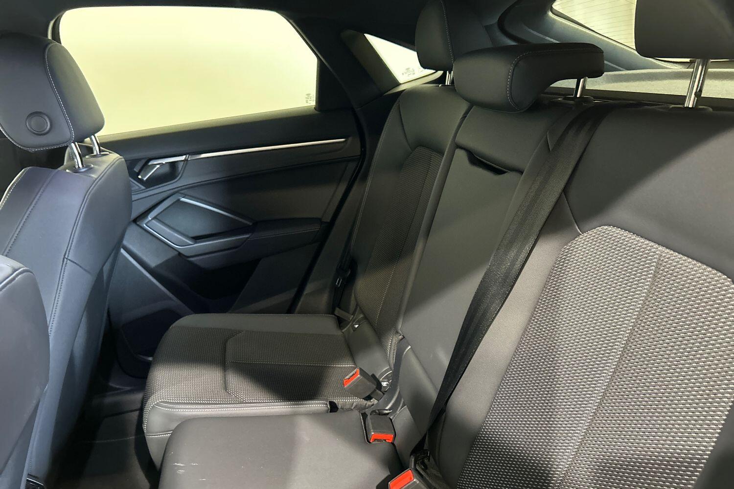 Used Audi Q3 2023 for sale - 75940710: Photo 10