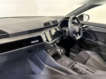 Used Audi Q3 2023 for sale - 75940710: Photo 3