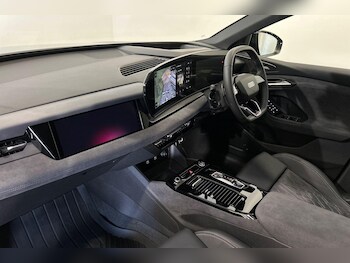 Used Audi Q6 e-tron 2025 for sale - 75578125: Photo