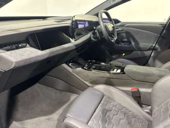 Used Audi S6 Avant 2025 for sale - 75109115: Photo