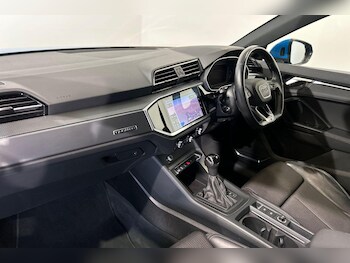 Used Audi Q3 2020 for sale - 76175185: Photo 2