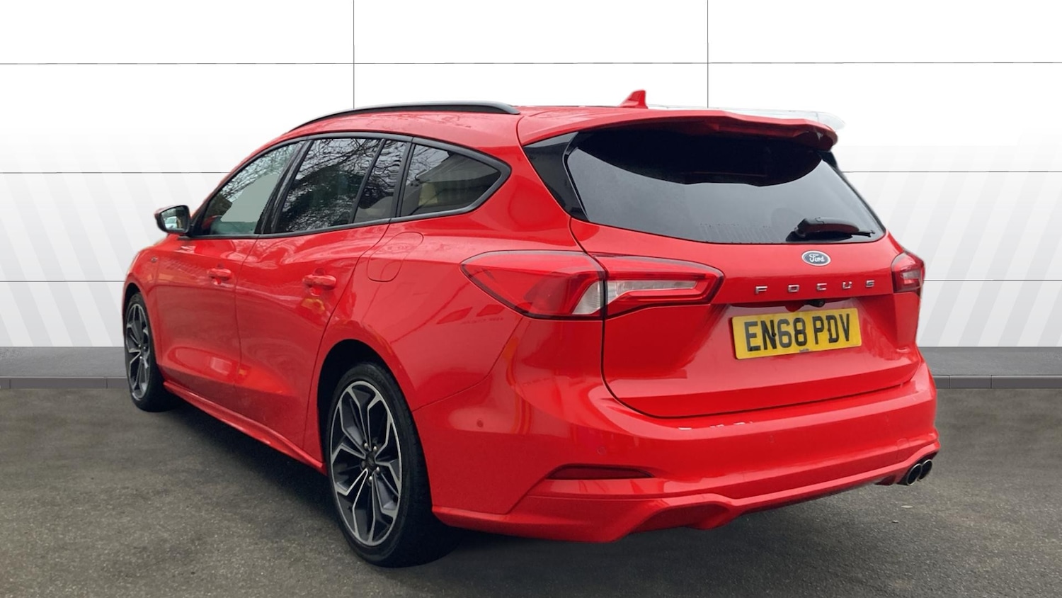 Used Ford Focus 2018 for sale - 77228130: Photo 2