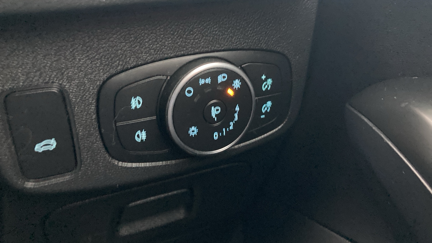 Used Ford Focus 2018 for sale - 77228130: Photo 24