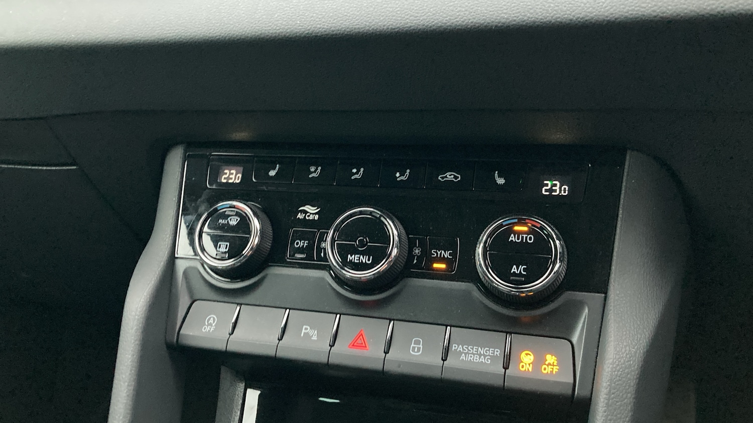 Used Skoda Karoq 2025 for sale - 77450227: Photo 13