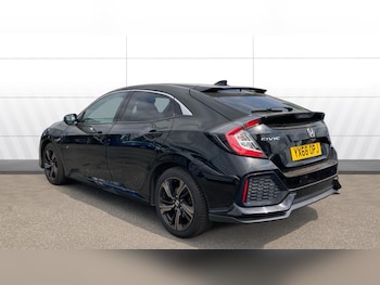 Used Honda Civic 2018 for sale - 79283538: Photo