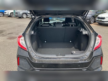 Used Honda Civic 2018 for sale - 79283538: Photo