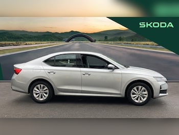 Used Skoda Octavia 2024 for sale - 76332028: Photo 4
