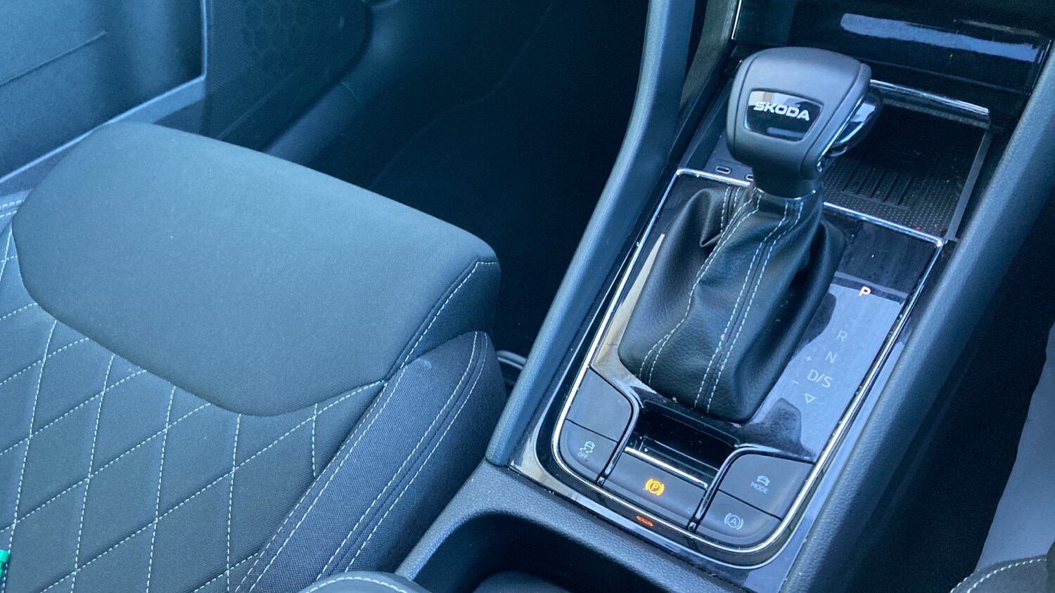 Used Skoda Karoq 2025 for sale - 77930498: Photo 14