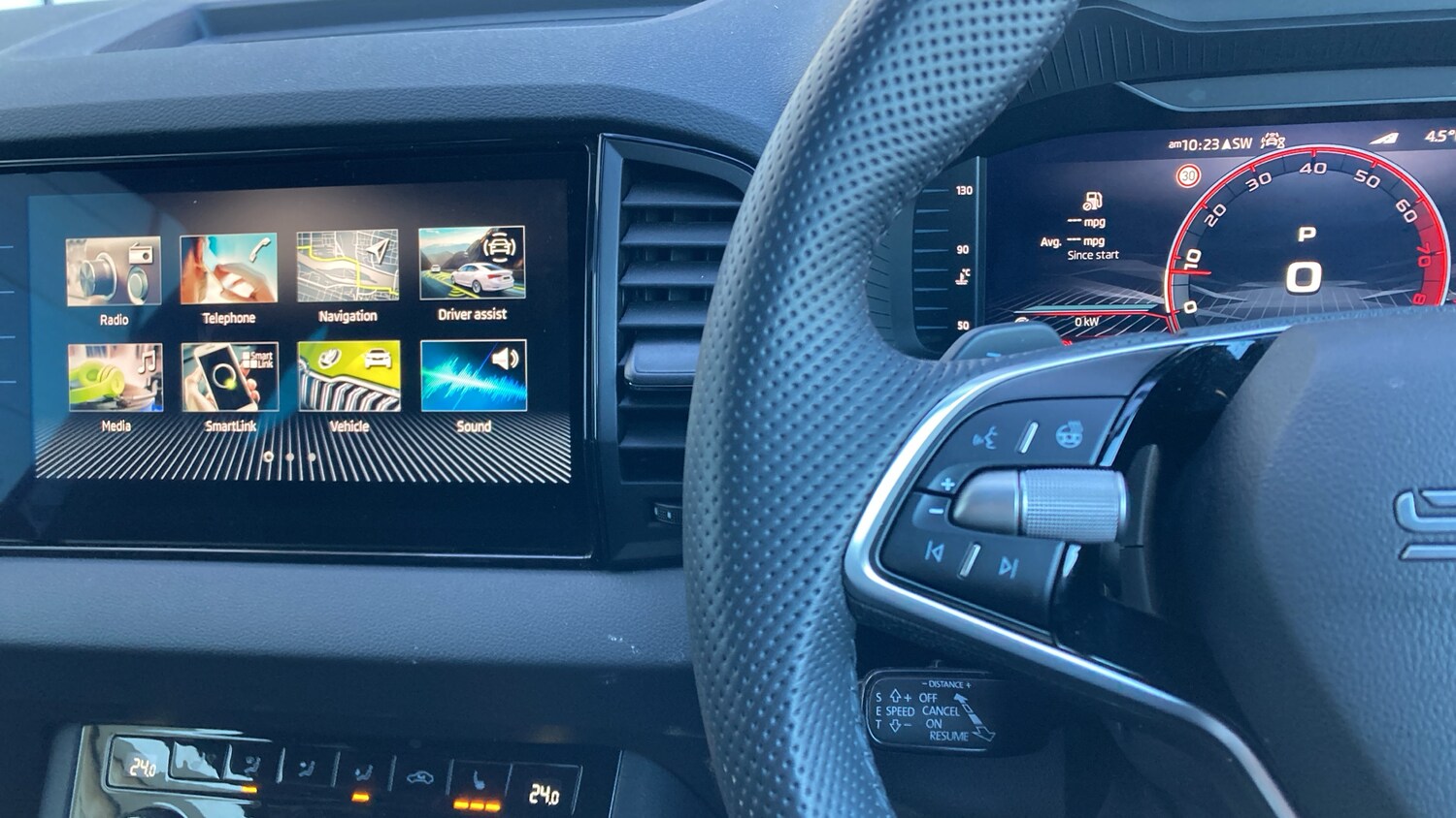 Used Skoda Karoq 2025 for sale - 77930498: Photo 17