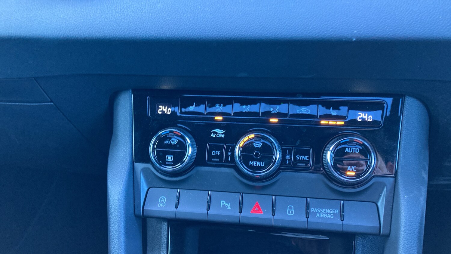 Used Skoda Karoq 2025 for sale - 77930498: Photo 24