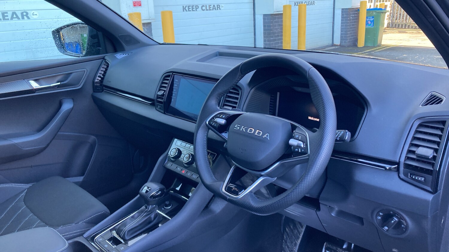 Used Skoda Karoq 2025 for sale - 77930498: Photo 6