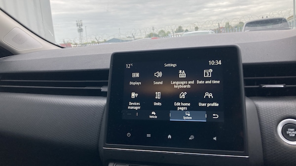 Used Renault Clio 2019 for sale - 76222094: Photo 29