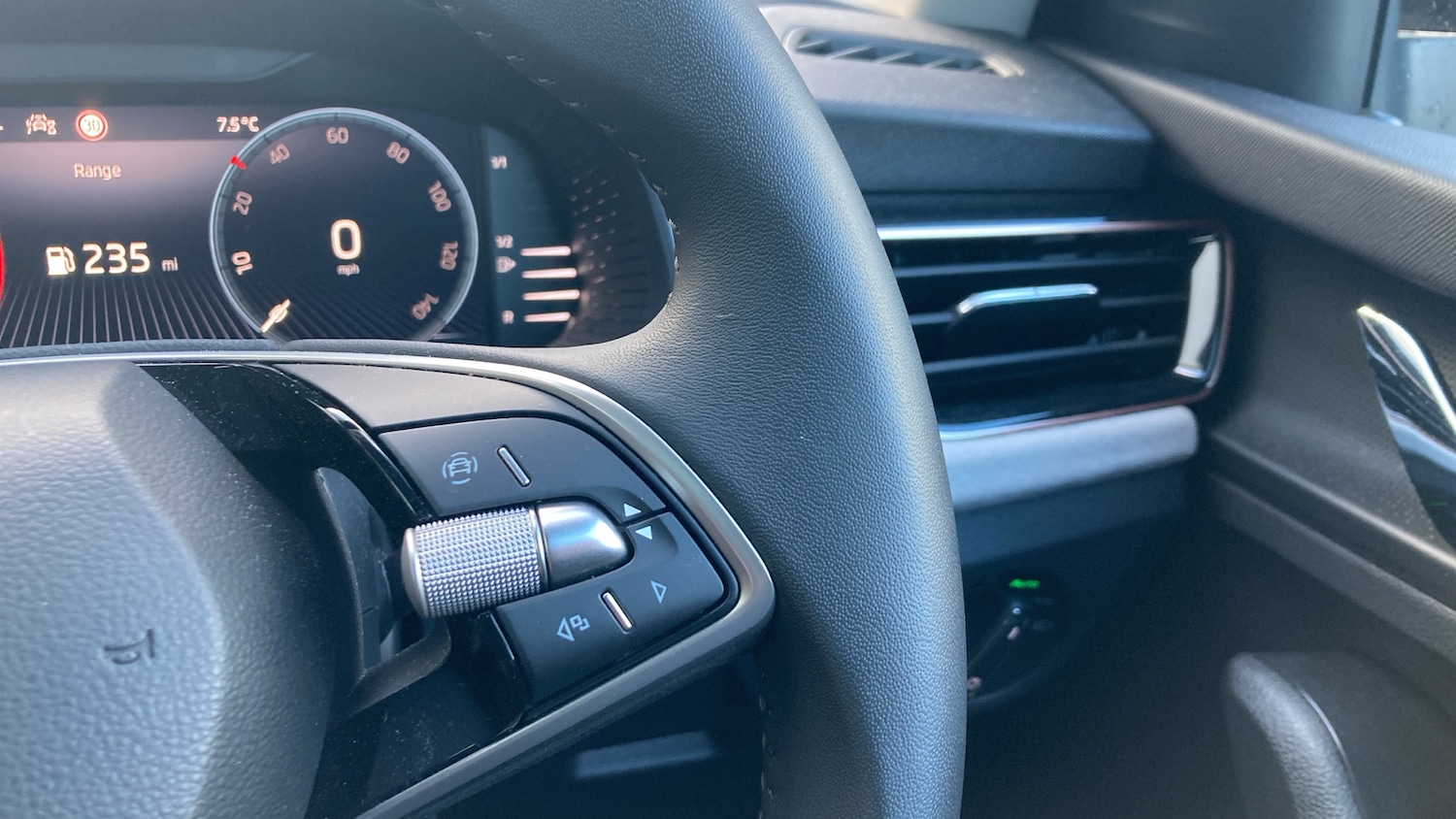 Used Skoda Kamiq 2024 for sale - 77945331: Photo 18