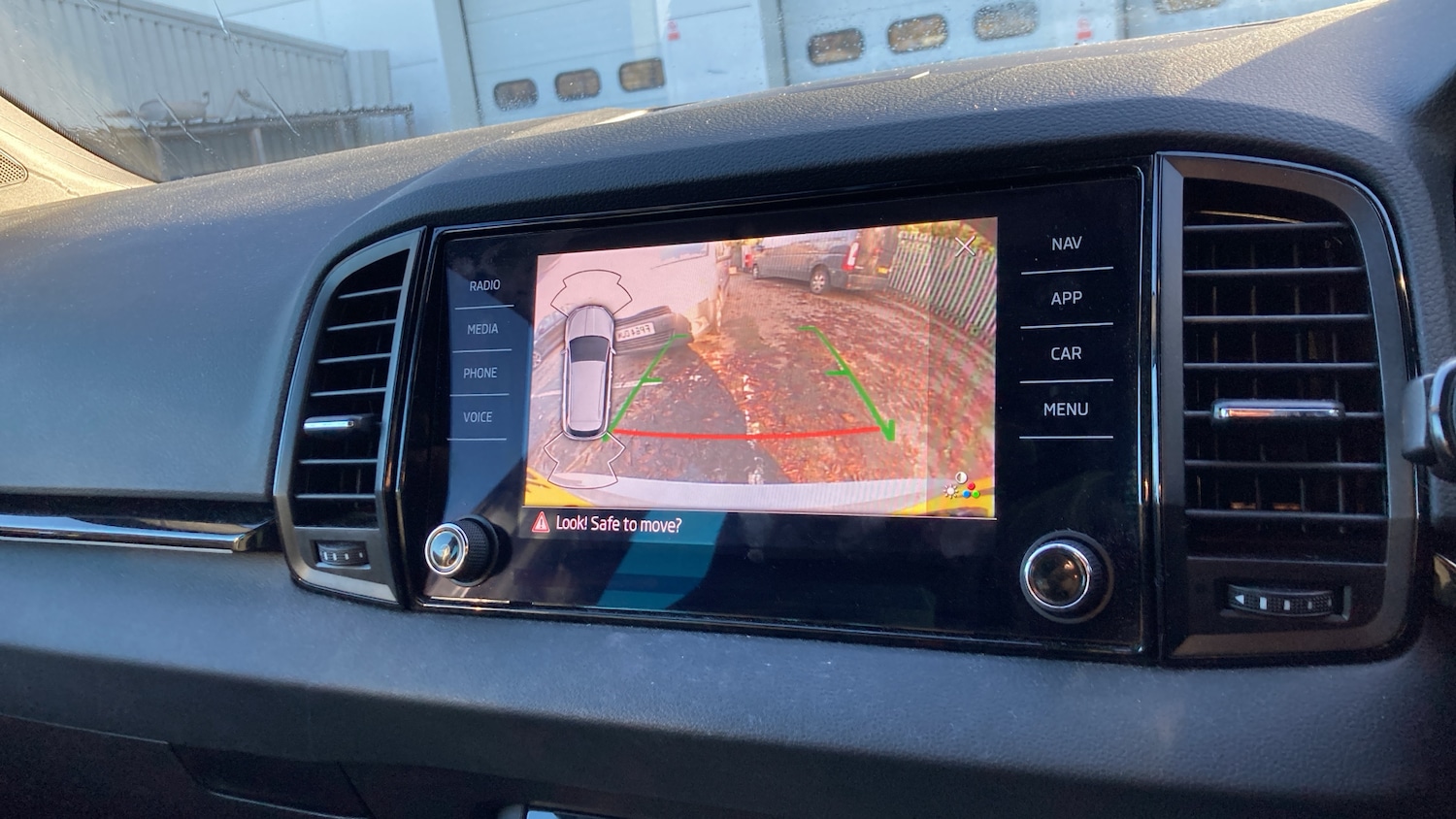 Used Skoda Karoq 2023 for sale - 76640782: Photo 30