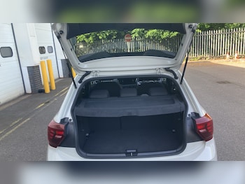 Used Volkswagen Polo 2023 for sale - 78641146: Photo