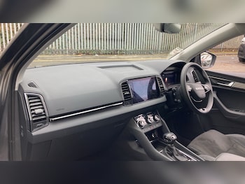 Used Skoda Karoq 2025 for sale - 77848770: Photo