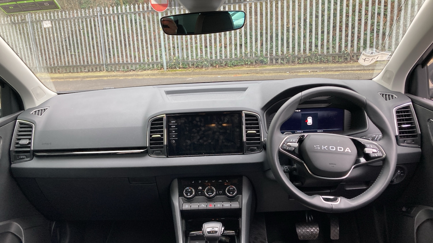 Used Skoda Karoq 2025 for sale - 77848770: Photo 9