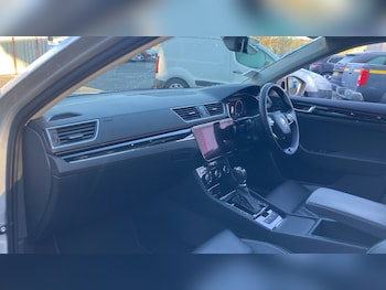 Used Skoda Superb 2022 for sale - 76722685: Photo