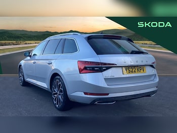 Used Skoda Superb 2022 for sale - 76722685: Photo
