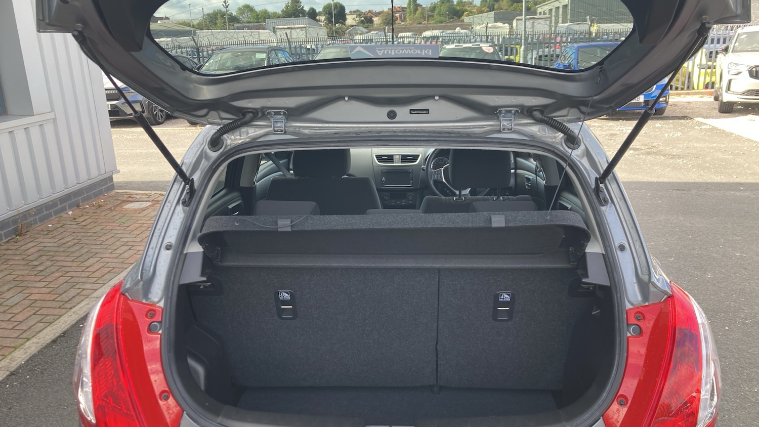 Used Suzuki Swift 2016 for sale - 76006667: Photo 20