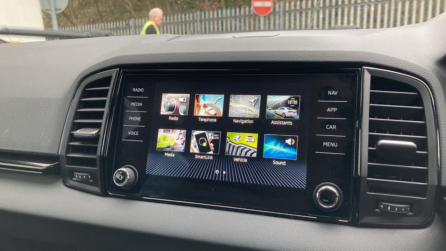 Used Skoda Karoq 2024 for sale - 77274745: Photo 12