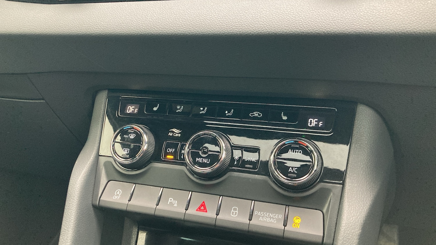 Used Skoda Karoq 2024 for sale - 77274745: Photo 13