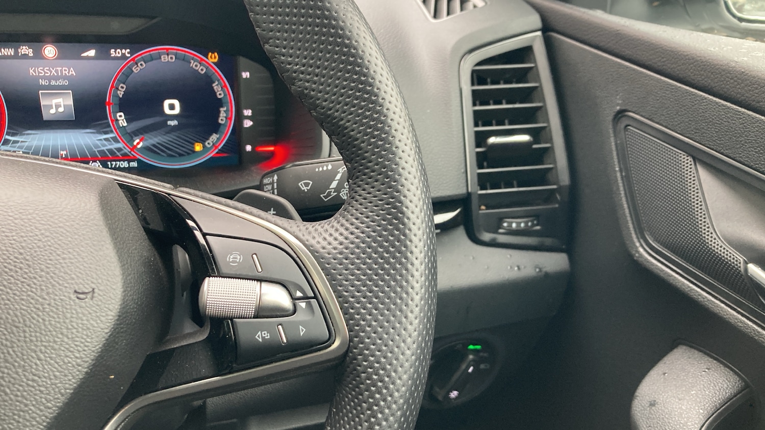 Used Skoda Karoq 2024 for sale - 77274745: Photo 22