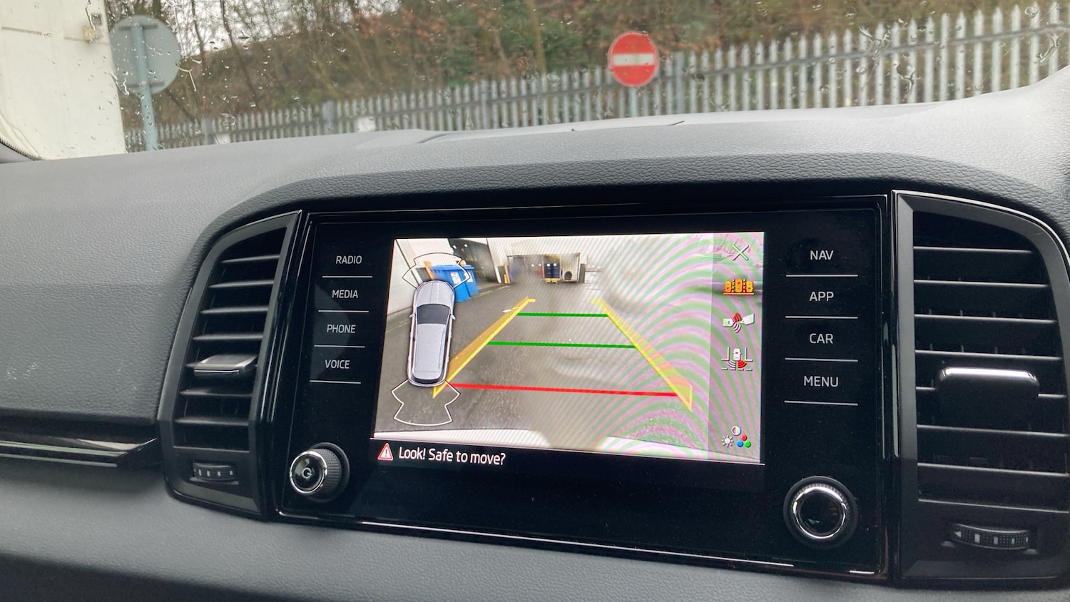 Used Skoda Karoq 2024 for sale - 77274745: Photo 25