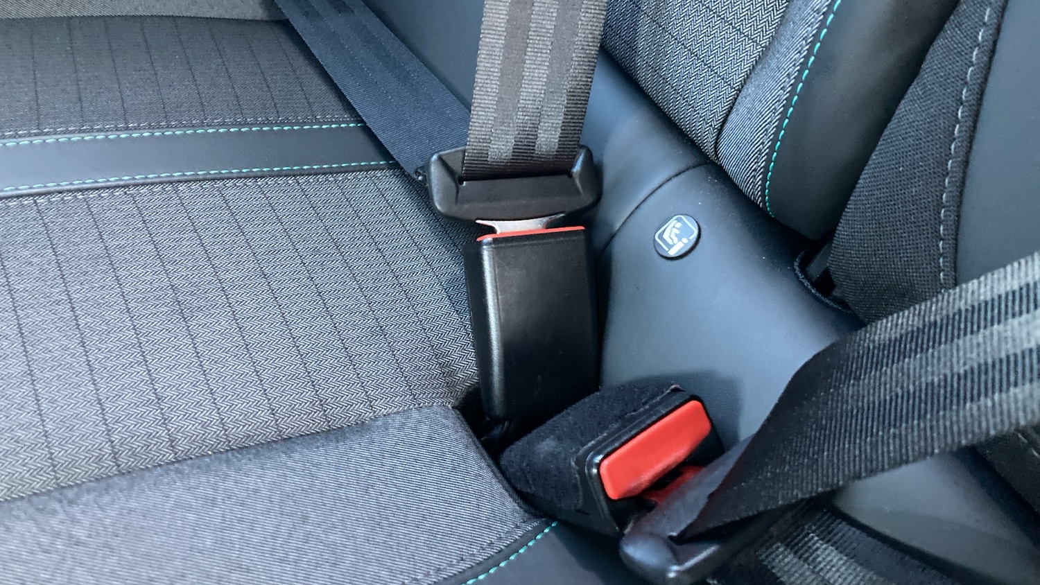 Used Peugeot 2008 2022 for sale - 77777443: Photo 17