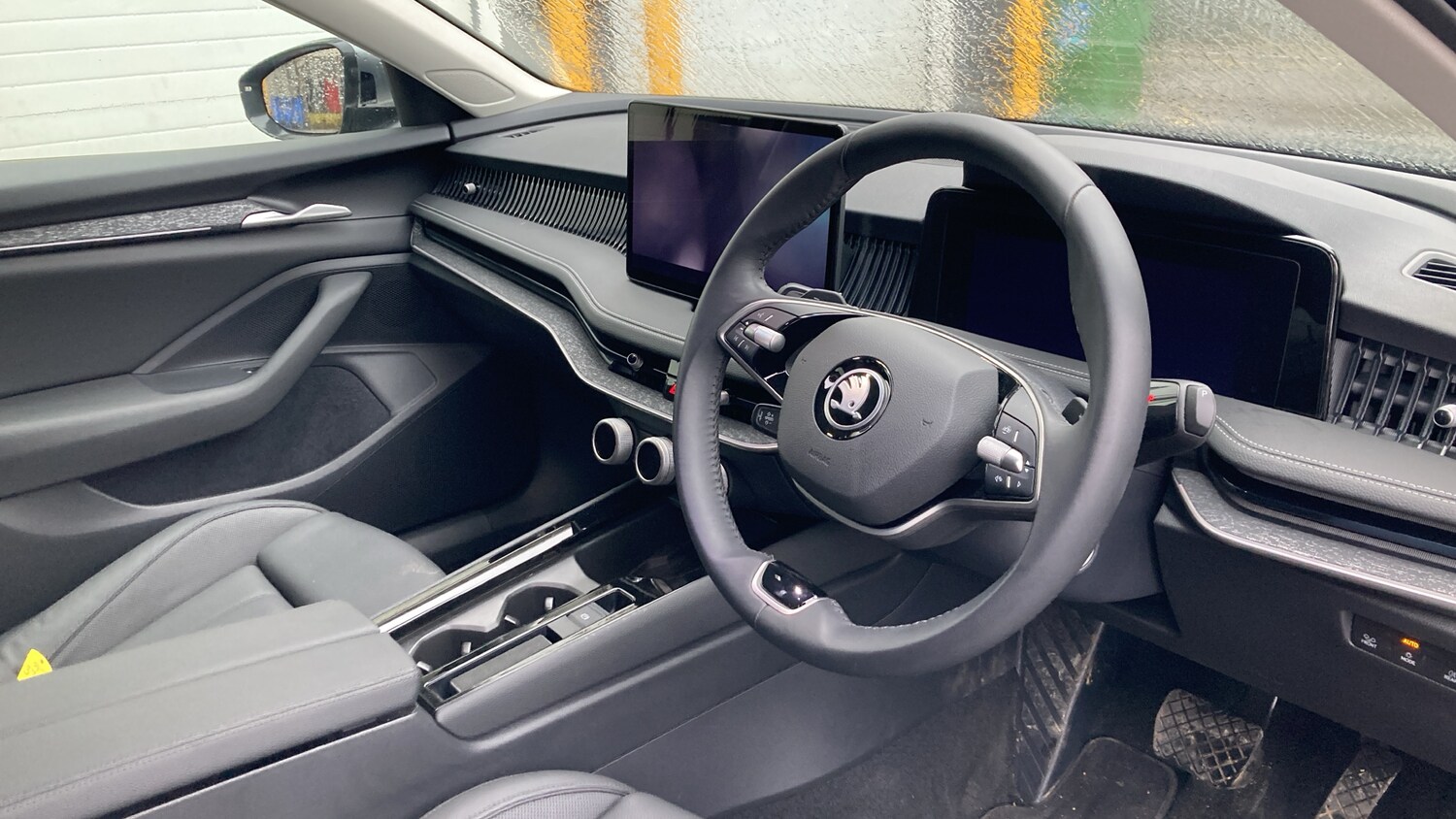 Used Skoda Superb 2024 for sale - 77350304: Photo 6