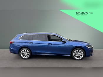 Used Skoda Superb 2025 for sale - 79672615: Photo