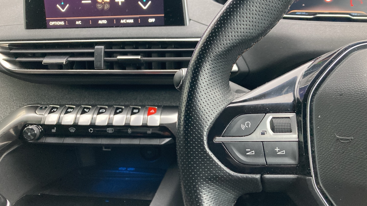 Used Peugeot 3008 2019 for sale - 77083272: Photo 21