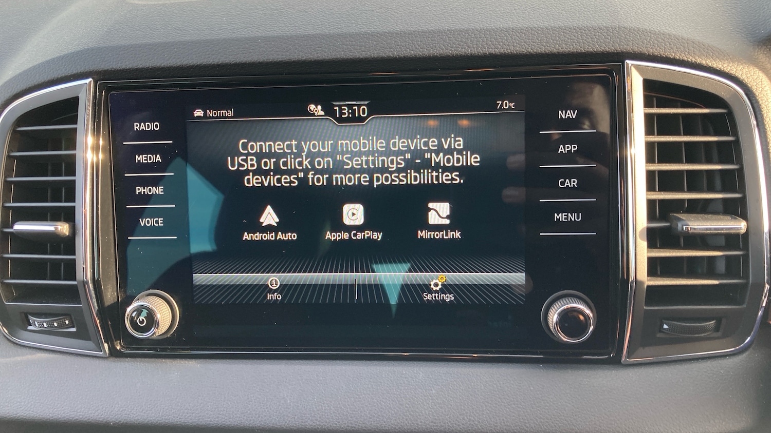 Used Skoda Karoq 2022 for sale - 77297022: Photo 33